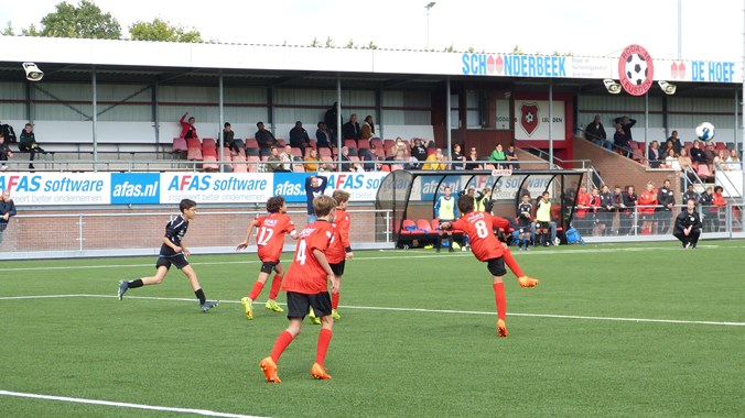 13.1 Buitenboys 1.JPG