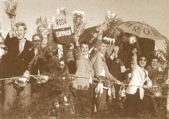 06_feest_kampioenschap_sepia_333x235.jpg