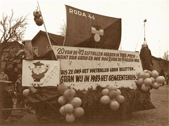 17_1983_opstand_349x261.jpg