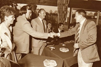 receptie_kampioenschap_zat_19-05-84_sepia_350x232.jpg