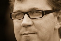 hans_van_weelden_sepia_250x167.jpg