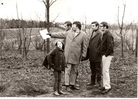 piet_wendel_grondwerk_bij_start_bouw_clubhuis_279x200.jpg