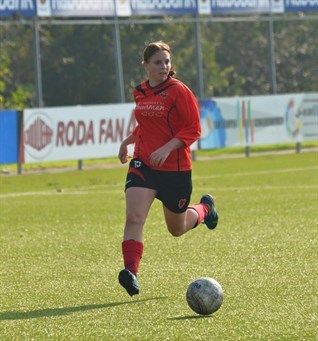 madelon_318x341.jpg