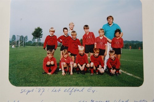 1987-1988 e4_500x333.jpg