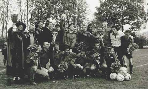 1998-1999 zon1_497x300.jpg