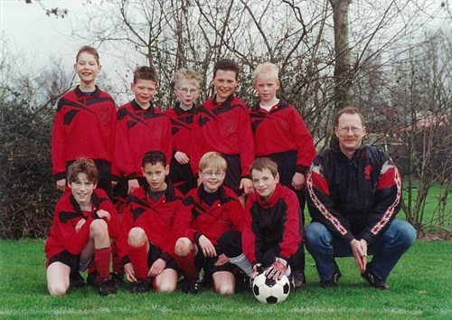 2000-2001_e7_500x354.jpg