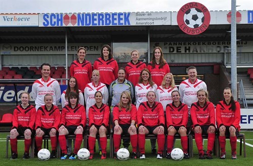 teamfoto%20dames%201_500x329.jpg
