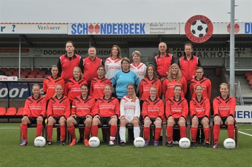 2012-2013%20teamfoto%20da1_kleiner_497x330.jpg